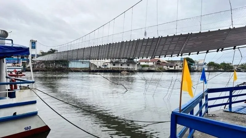 queda da ponte em torres